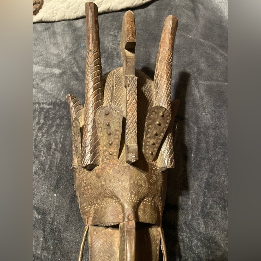 Handcrafted Tribal Wooden Mask in 🇲🇱 Mali, Africa - Picture 2 of 6